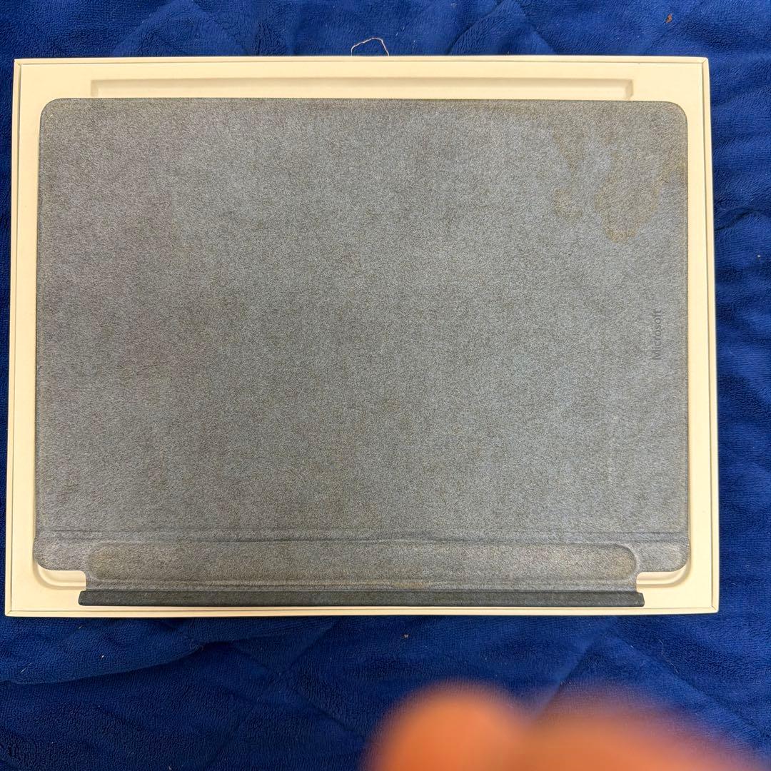 キーボード Microsoft Surface Pro Signature Keyboard