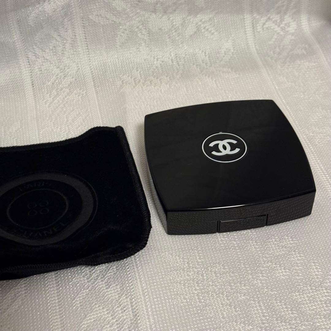 CHANEL レ キャトル オンブル ブトン 229 アイシャドウ　新品未使用