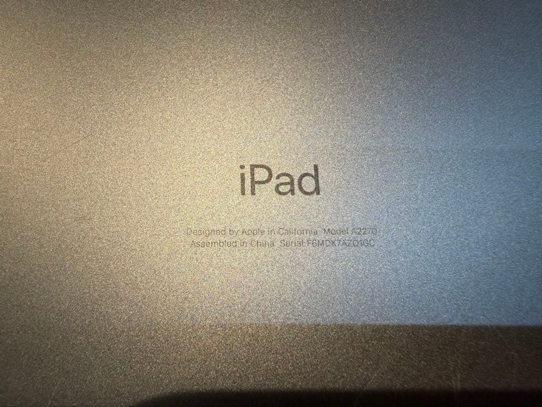 iPad 第8世代 32GB Wi-Fi スペースグレイ 液晶割れ タッチOK