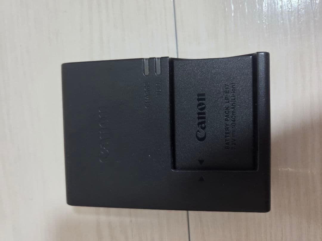 Canon EOSKissX8i ダブルズームキット