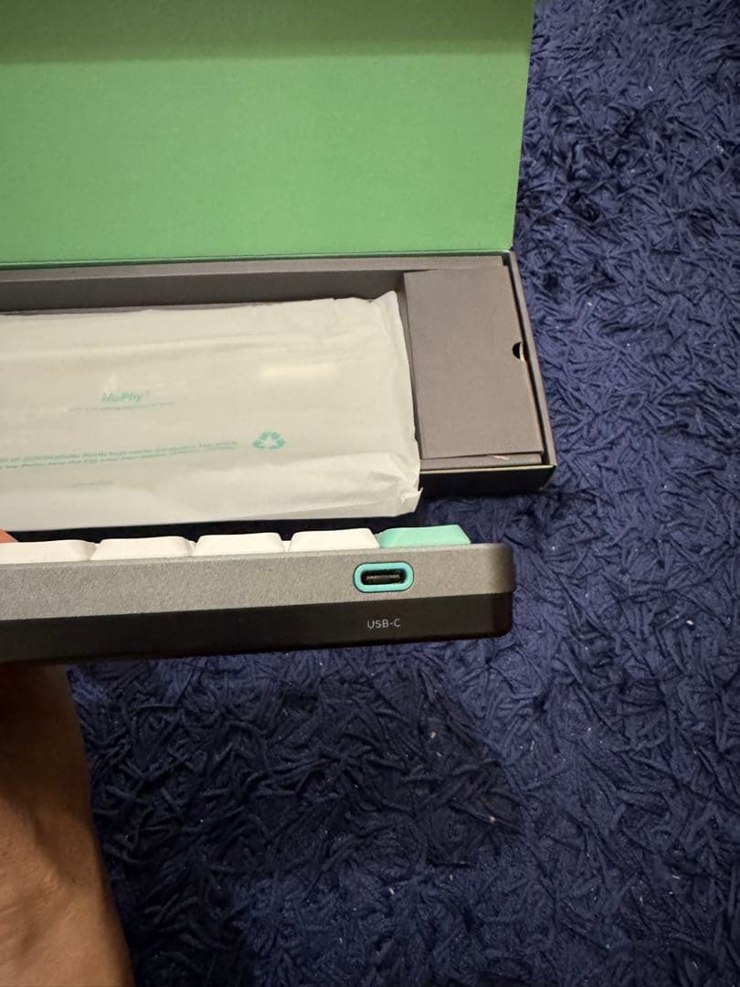NuPhy AIR75 ワイヤレスキーボード