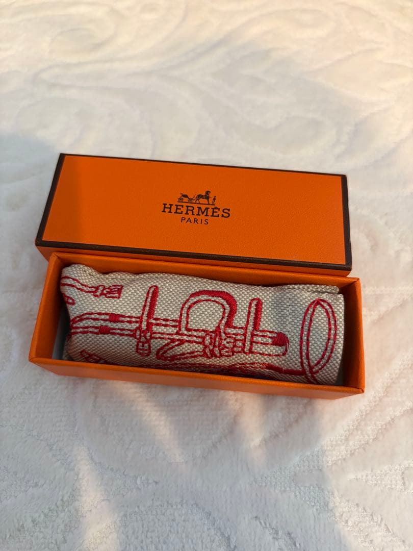 HERMÈS 口紅 赤 ケース付き