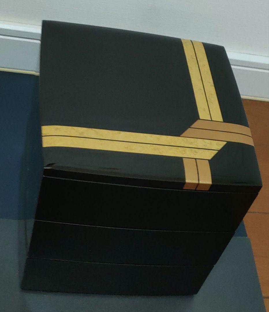 超高級　重箱 3段 木質漆　金箔結び　 黒　55　 胴張三段