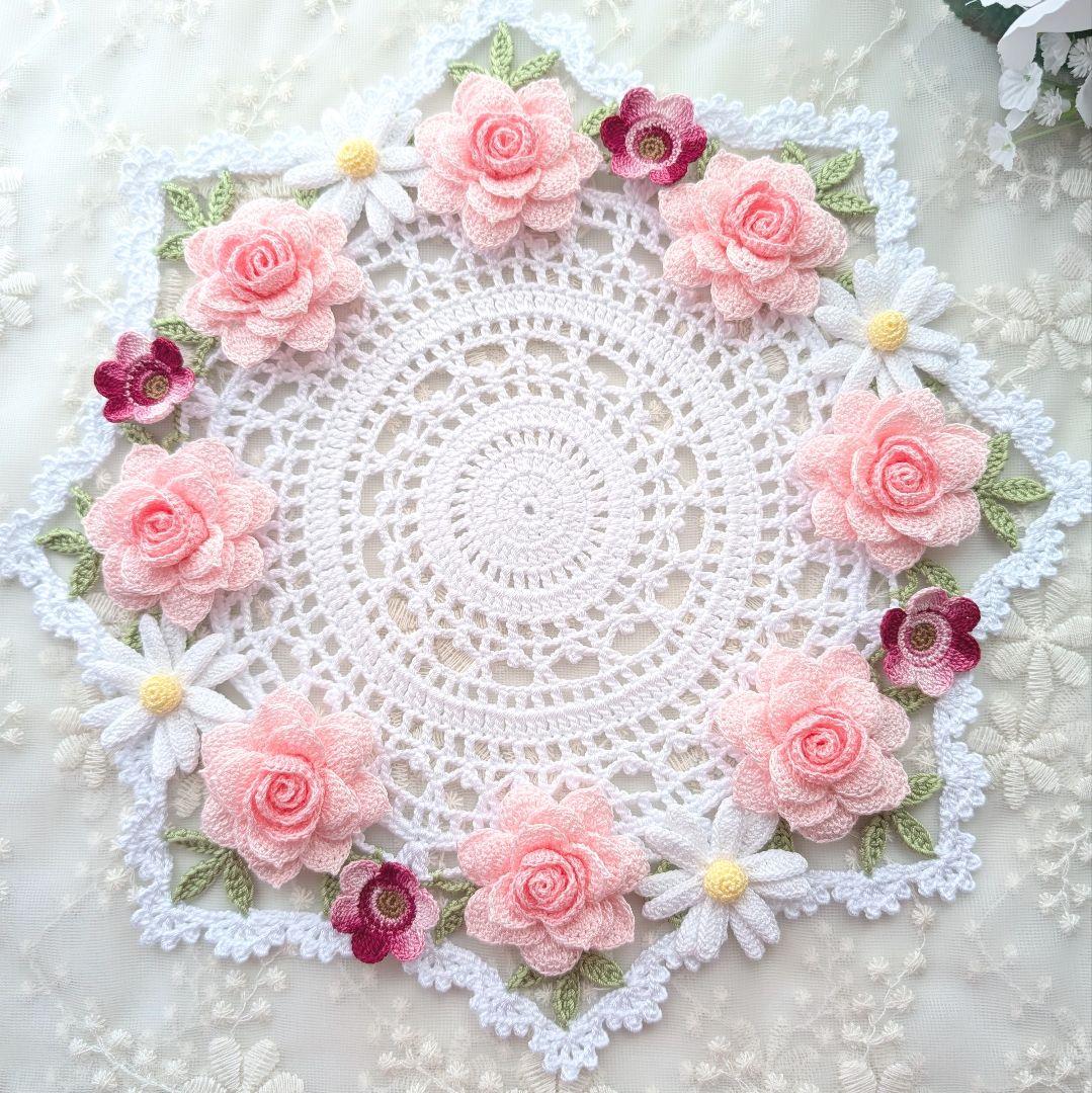 薔薇のお花モチーフ付きドイリー(パステルピンク系)ハンドメイドレース編み