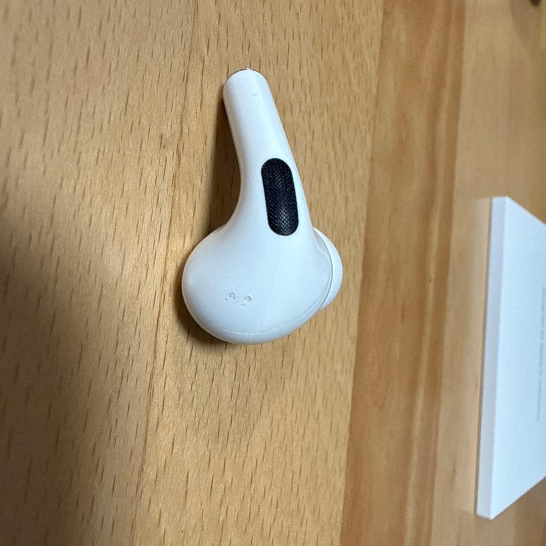 （ジャンク品）AirPodsPro本体 ホワイト 充電ケース付き