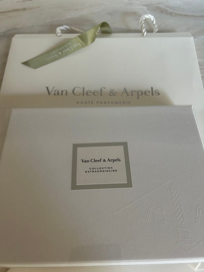ラッピング付き　Vancleef&Arpels ヴァンクリ香水3本セット　完売品
