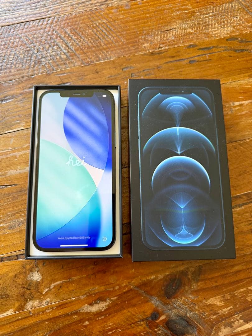 Apple iPhone 12 Pro max 256GB バッテリー100%