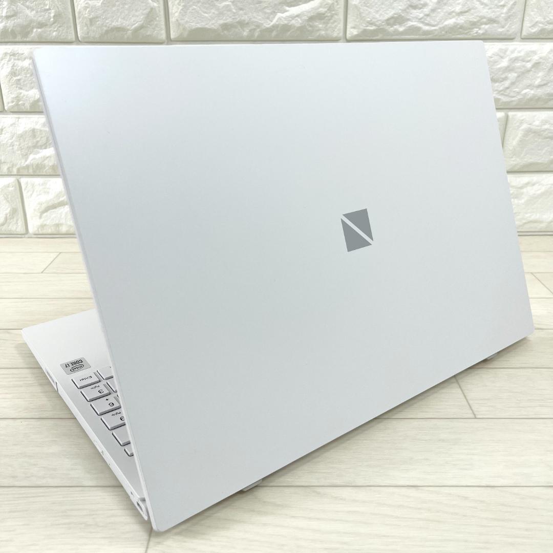 NEC LAVIE N15 i7 高速SSD512 メモリ16 ノートパソコン