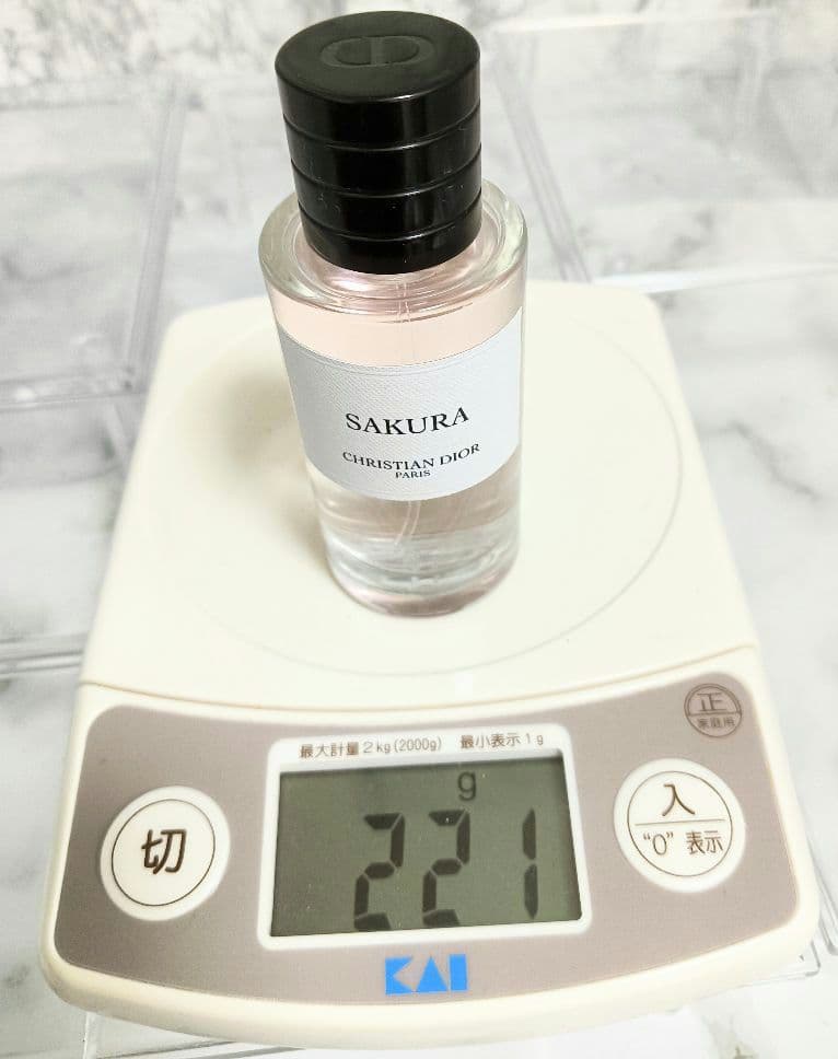 サクラ　オードゥ　パルファン　50mL　Dior　ディオール　香水