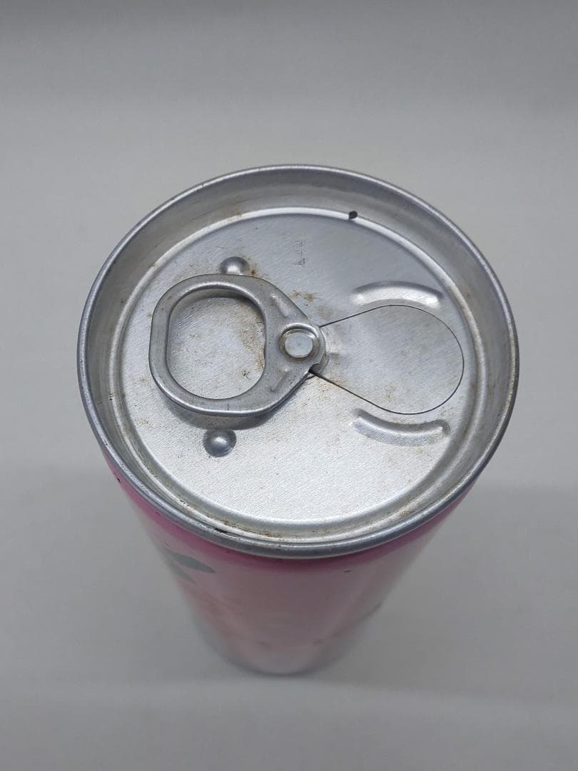 メローレッド　缶　250ml