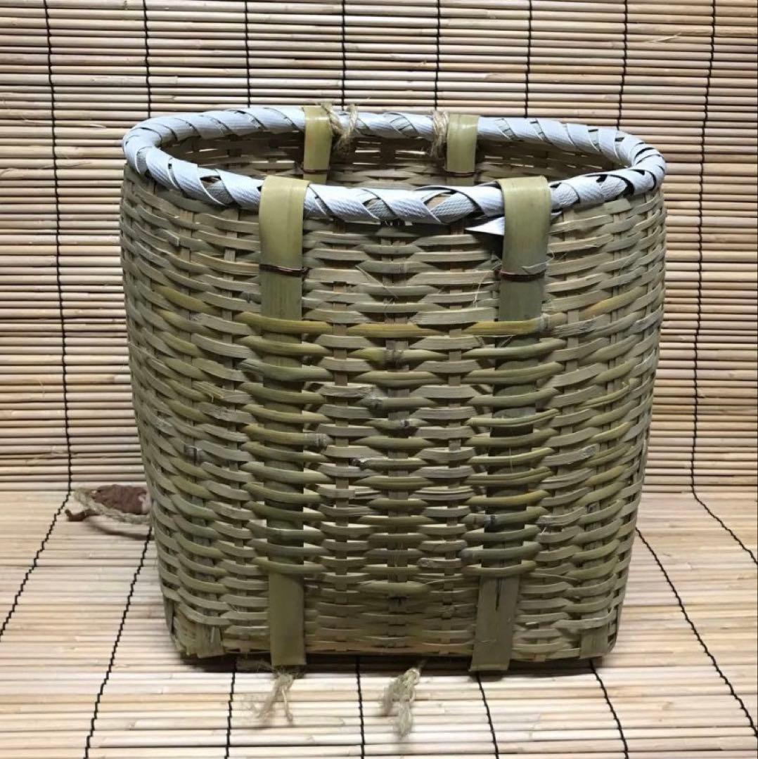 竹製背負い籠　２個　（在庫処分品）