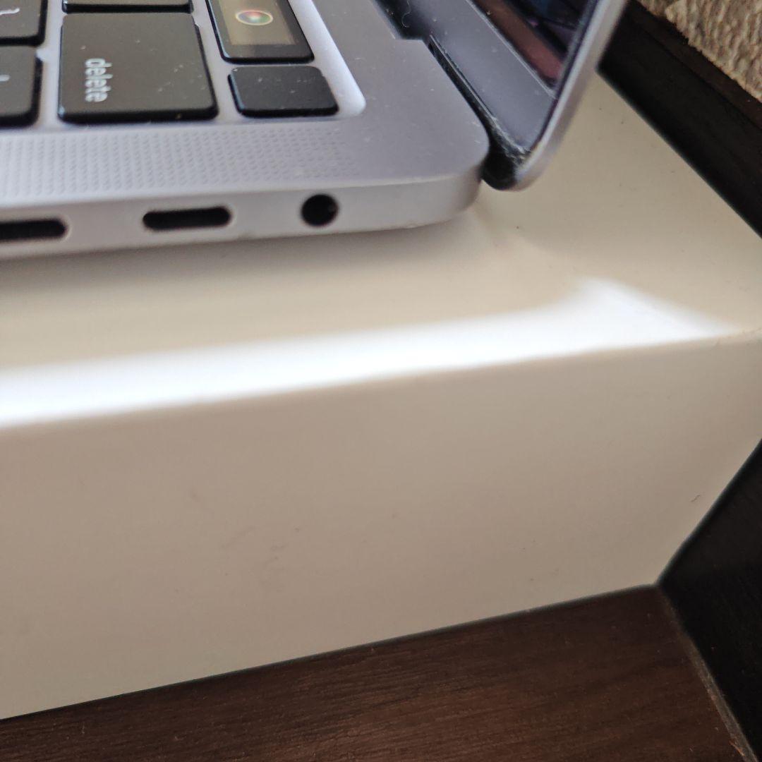 MacBook Pro 13.3インチ 2020 i5 16GB 512GB