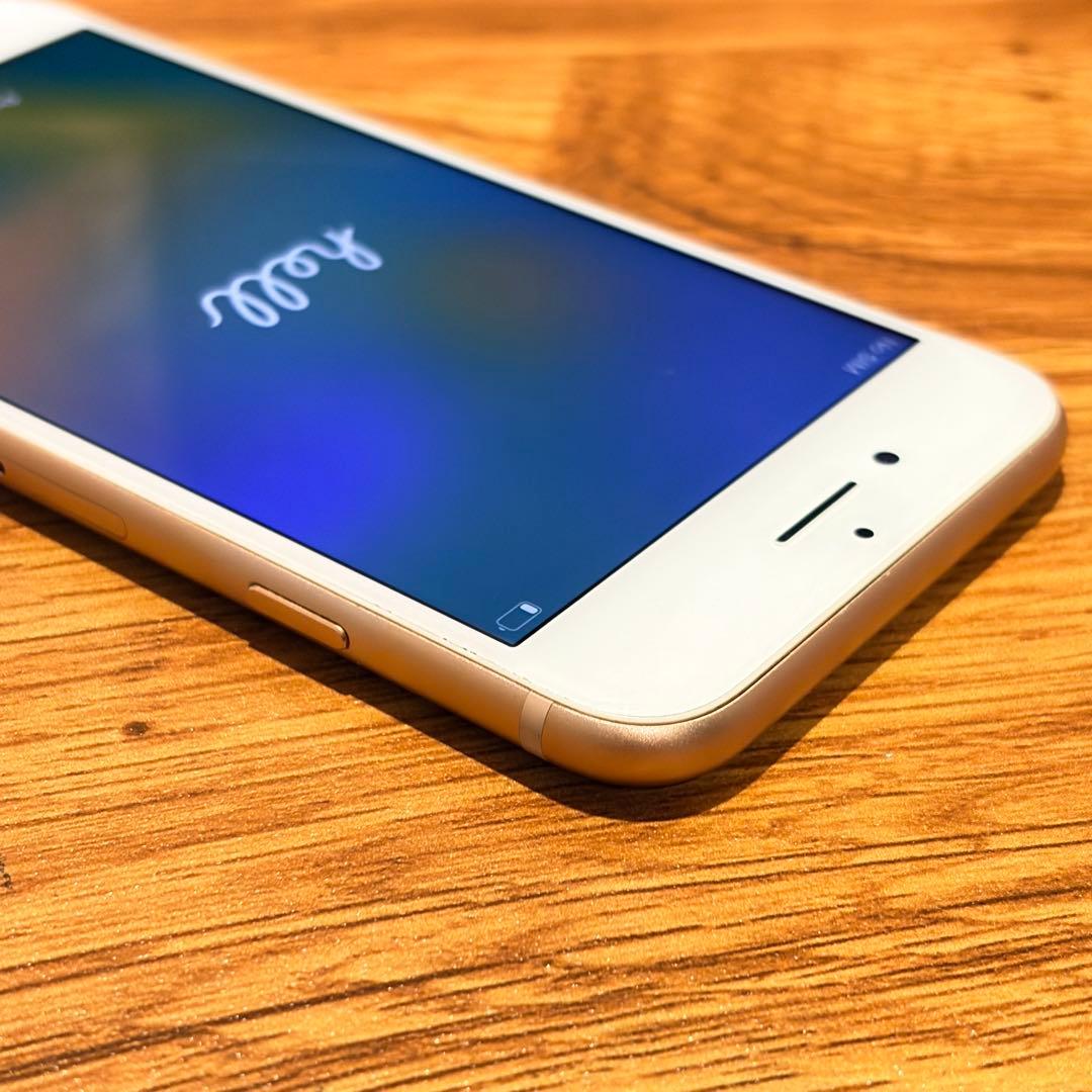 【美品】iPhone8 64GB ゴールド SIMロック有(docomo)
