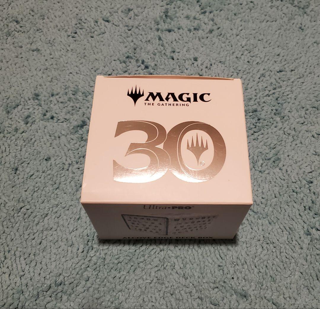 【UltraPRO】【30周年記念】 MTG アルコーブエッジデッキボックス