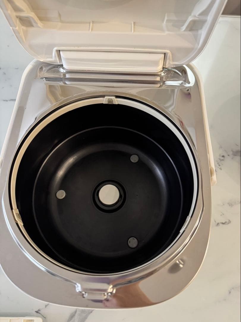 2019年製Panasonic IHジャー炊飯器　5.5合炊き