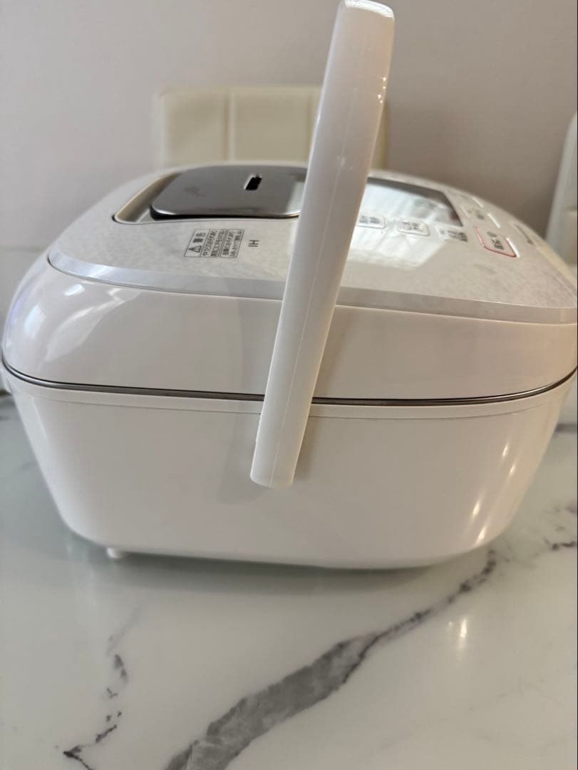2019年製Panasonic IHジャー炊飯器　5.5合炊き