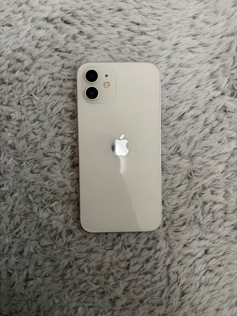 Apple iPhone 12 ホワイト 本体 バッテリー残量80%