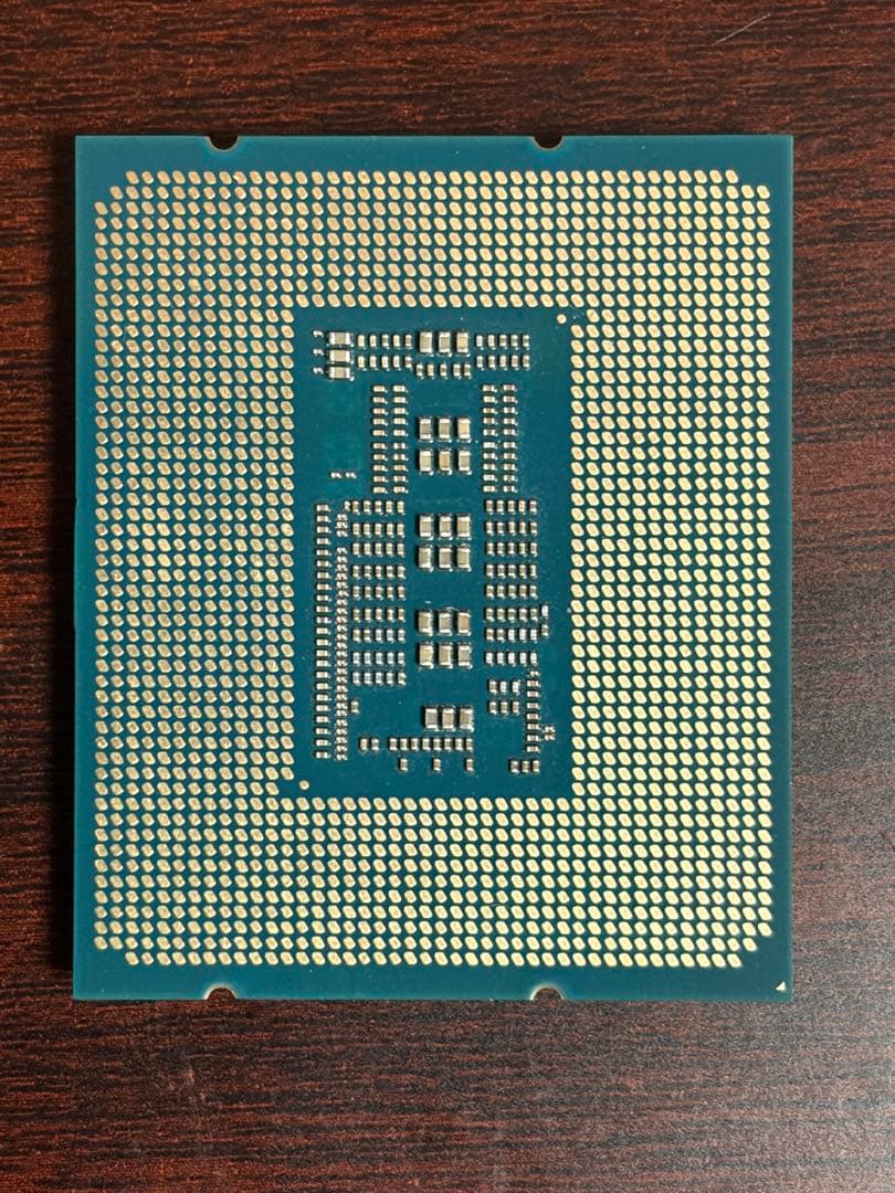 【ジャンク】Core i7-13700kのキーホルダー