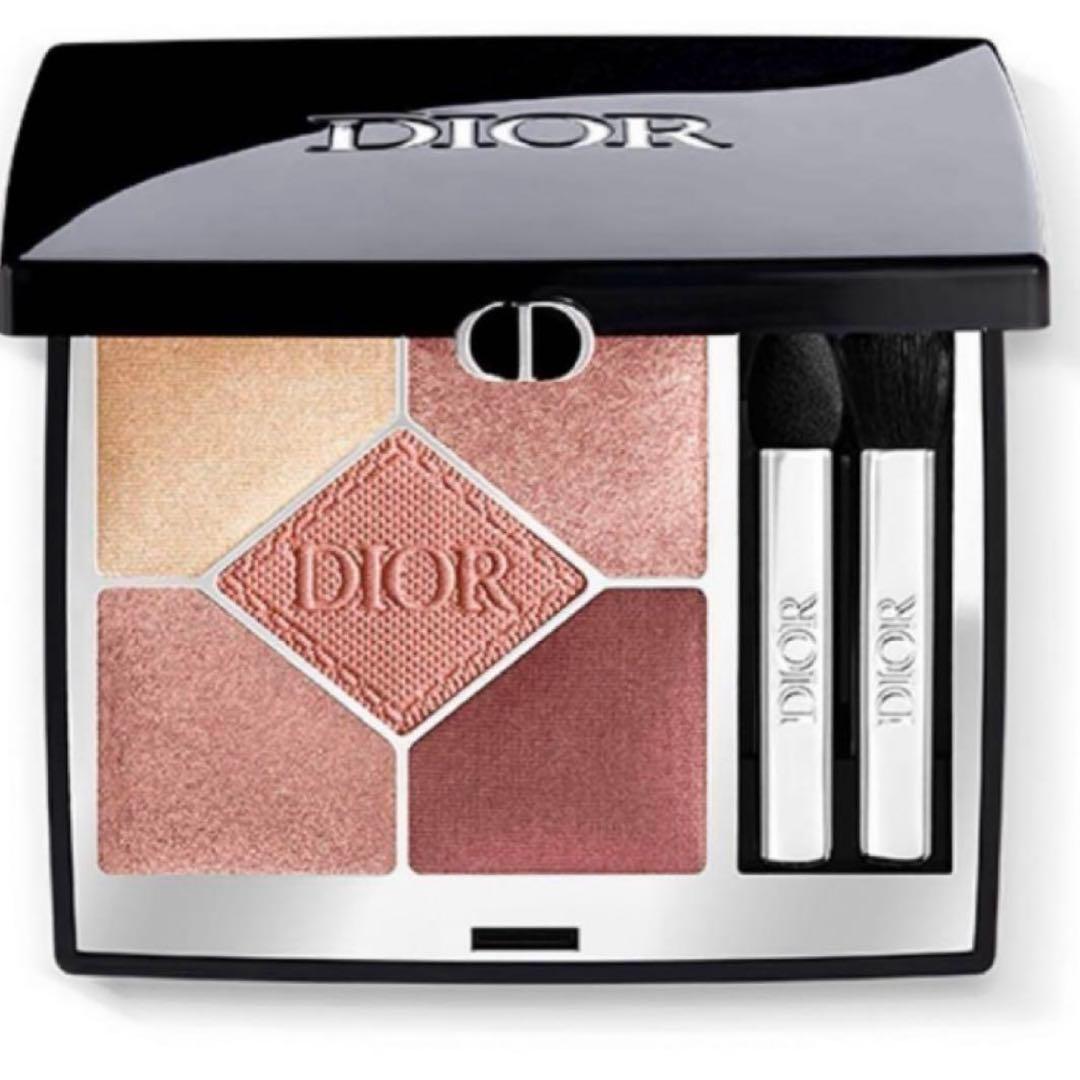 新品未使用　Dior 743