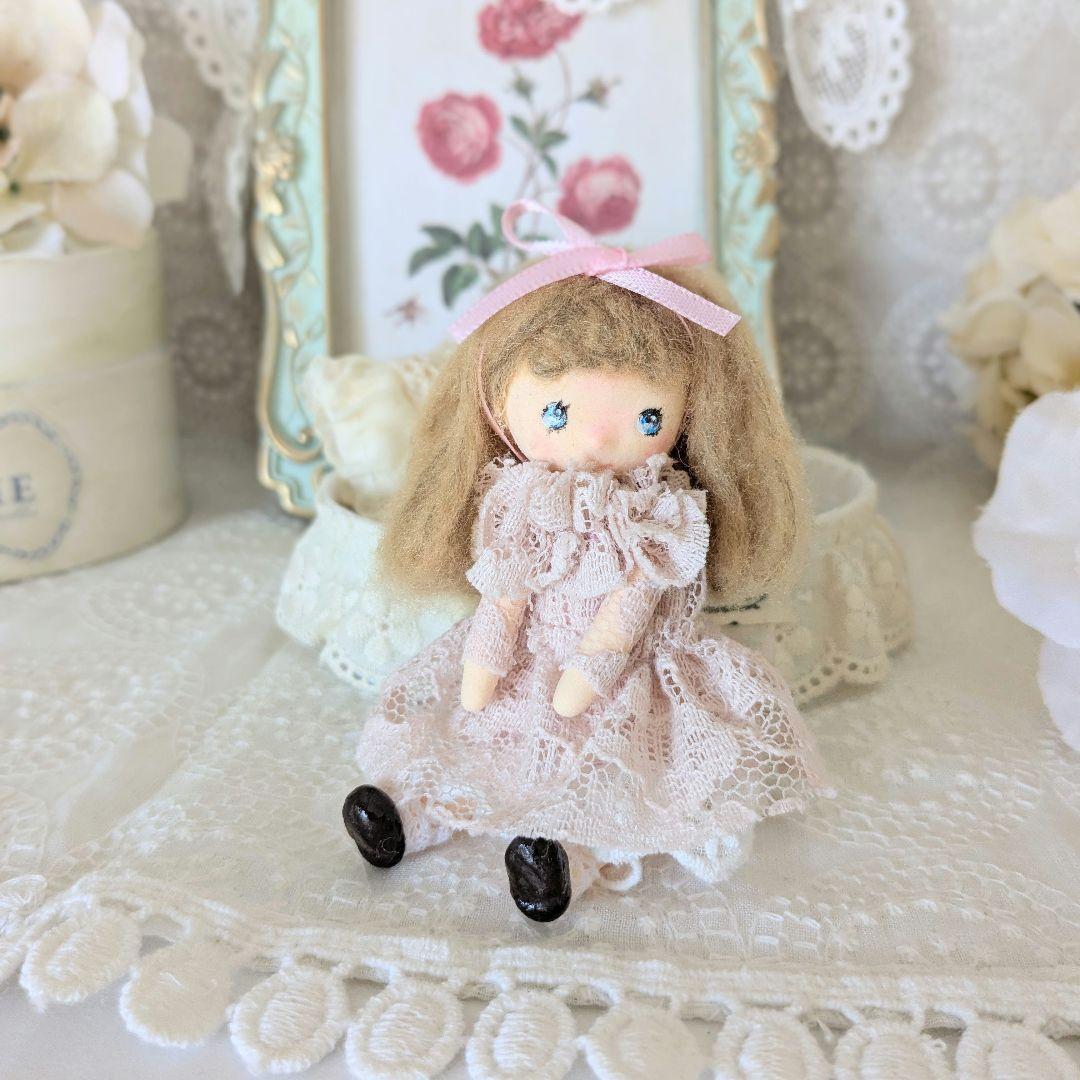 №16＊樹脂粘土人形＊ドールハウス＊創作人形＊ミニチュアドール＊手作り人形