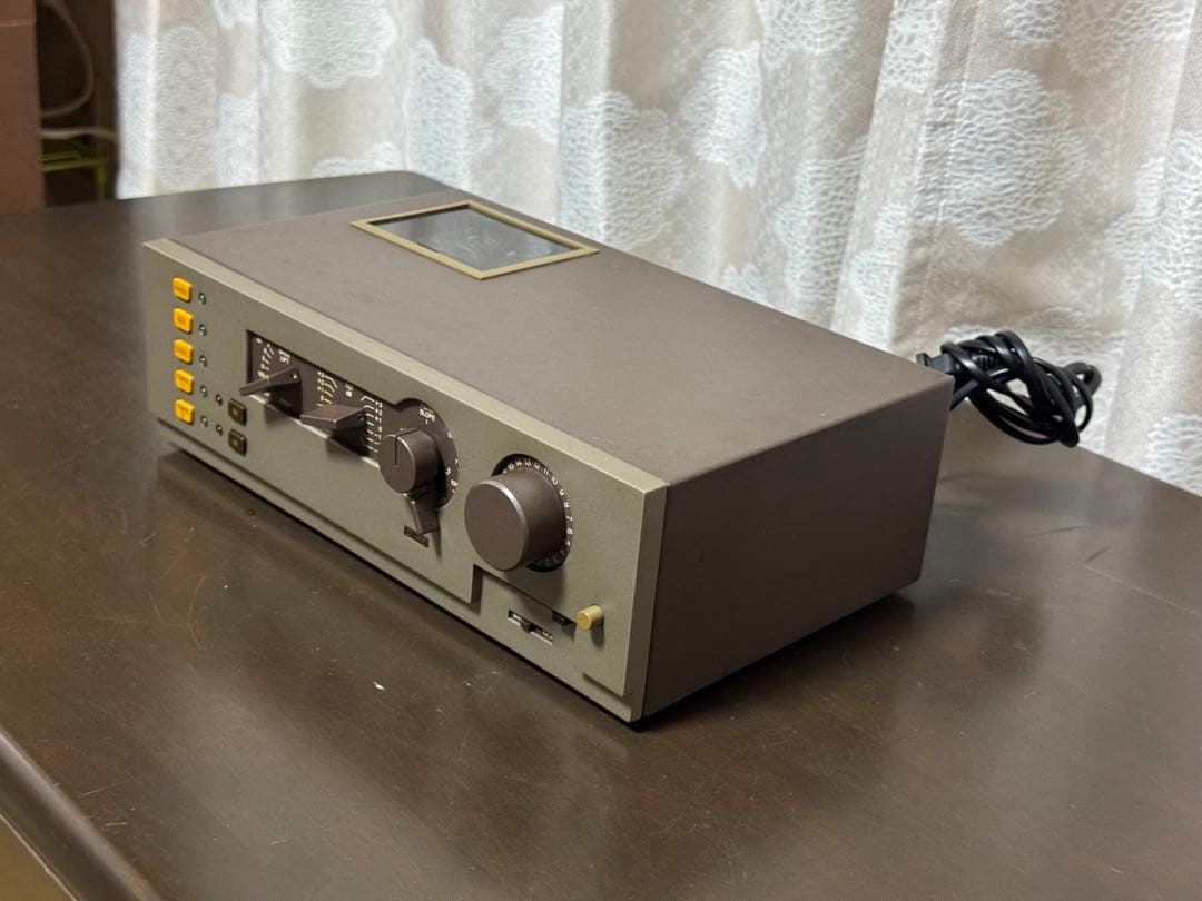 QUAD コントロールアンプ QUAD44 本体のみ
