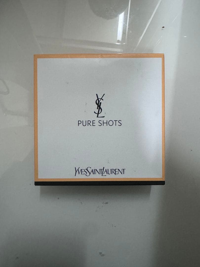 Yves Saint Laurent ピュアショットナイトセラムスターターキット