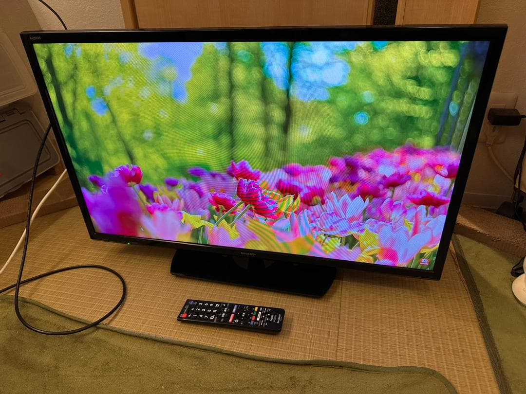 SHARP　シャープ　32型　テレビ LC-32H40 2017年製　超美品！