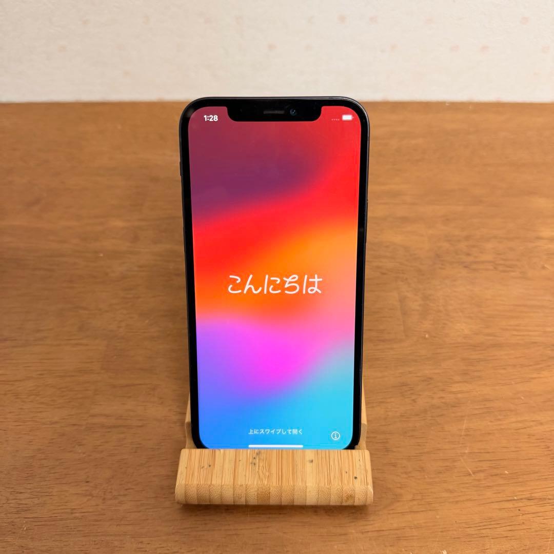● 美品 iPhone 12 ブラック 64GB au