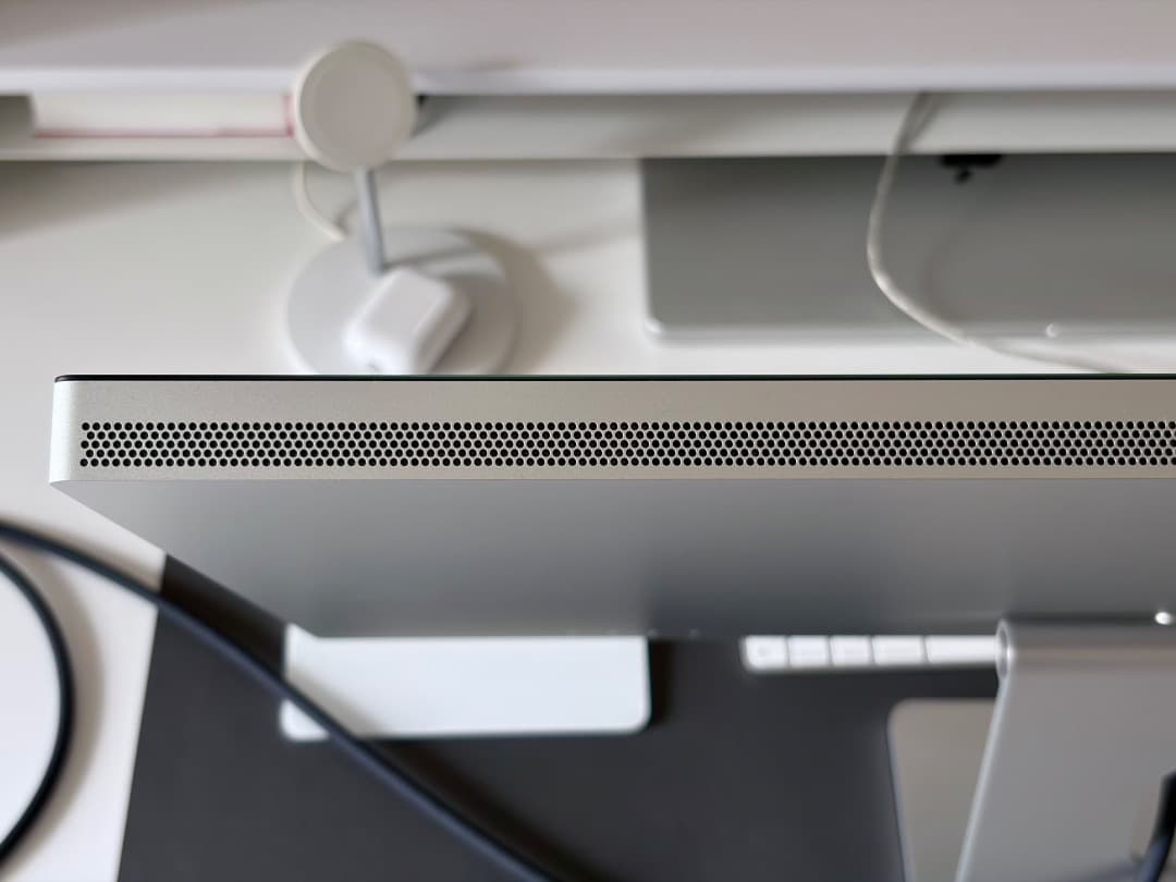 Apple Studio Display 27\"（2022、箱付き、良好）