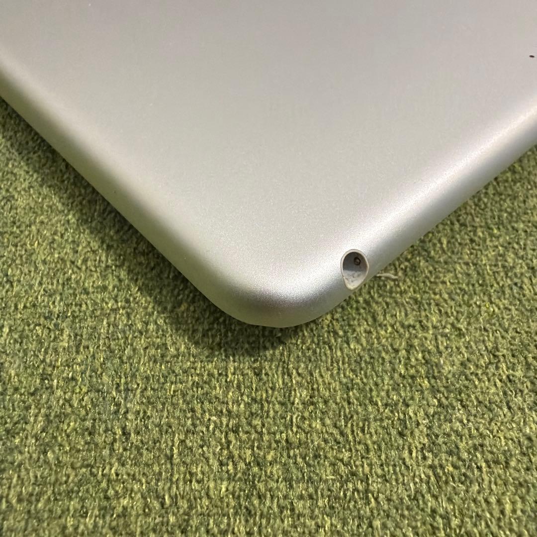 iPad mini 第5世代 シルバー 64GB アイパッド