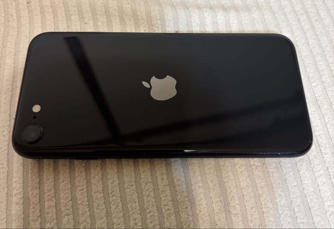 Apple iPhone SE2 64GB 中古品