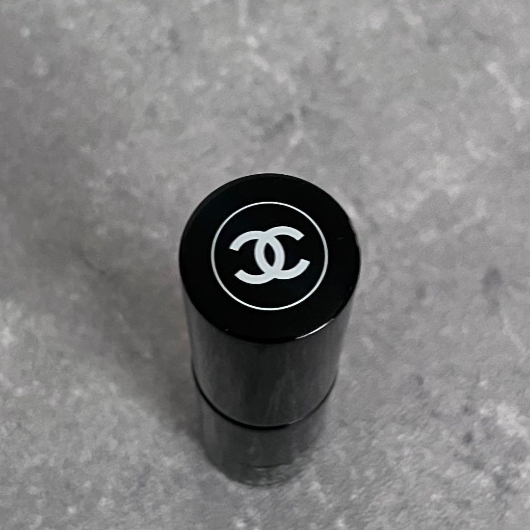 CHANELボームエサンシエル ペルルセント ハイライトスティック
