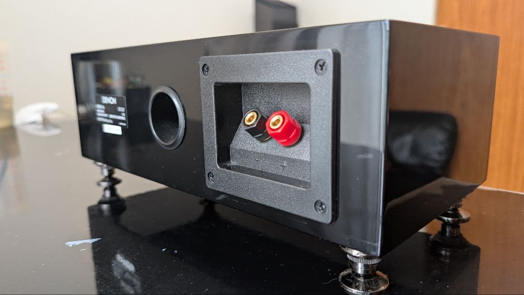美品 Denon SC-C37 センタースピーカー インシュレーター付 ロゴ変更