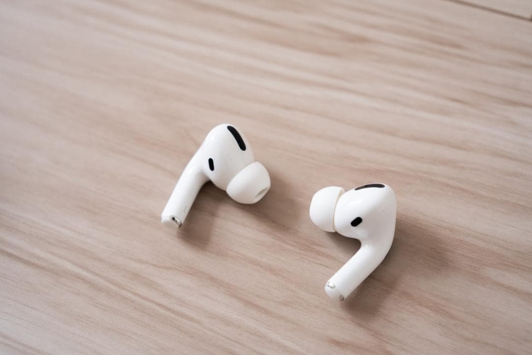 AirPods Pro 初代 美品 両耳本体+充電ケース A2084