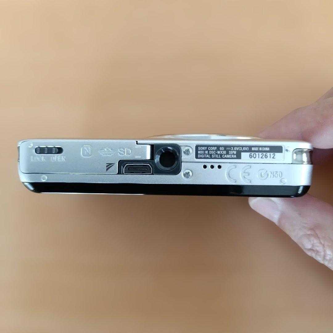 デジタルカメラ Sony Cyber-shot DSC-WX30 16.2MP