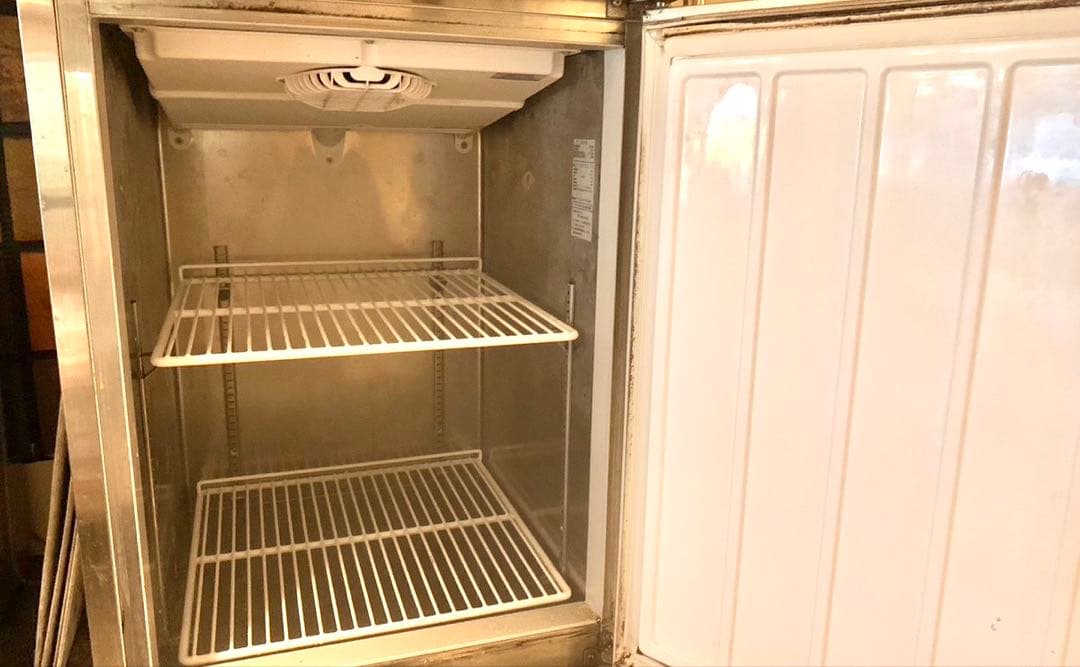業務用 縦型冷凍庫☆大和冷機☆ 期間限定のお買い得商品です☆