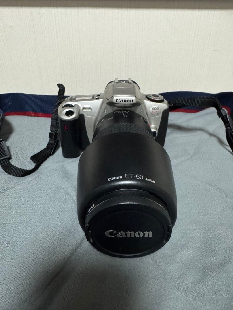 Canon EOS Kiss III レンズセットフィルムカメラ入門【ジャンク】
