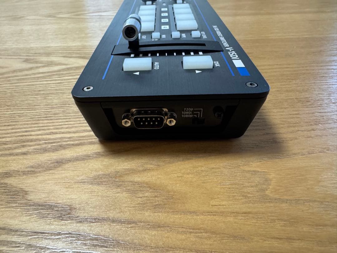 Roland スイッチャー V-1SDI ケース付き