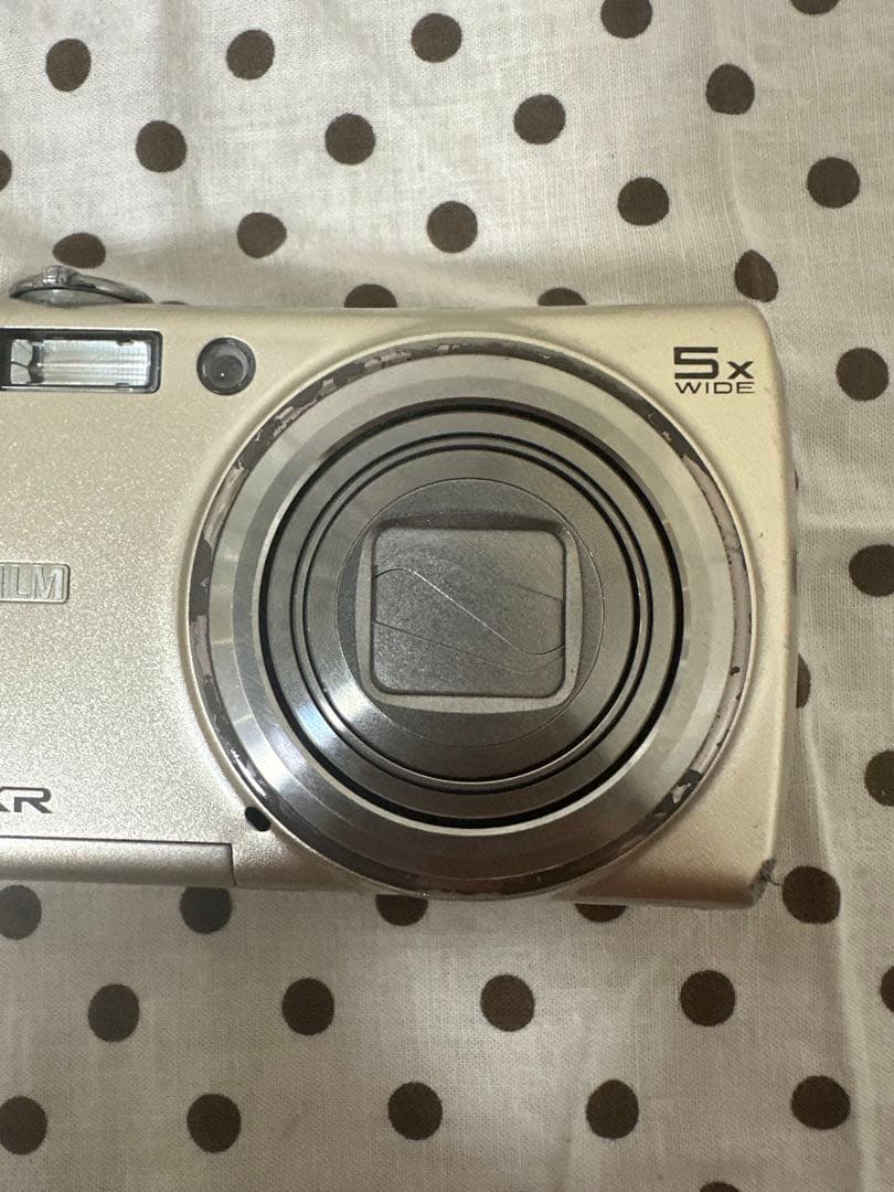 FUJIFILM FinePix F200EXR コンデジ 動作確認済み