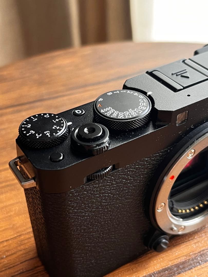 FUJIFILM X-E4 ミラーレス一眼 本体