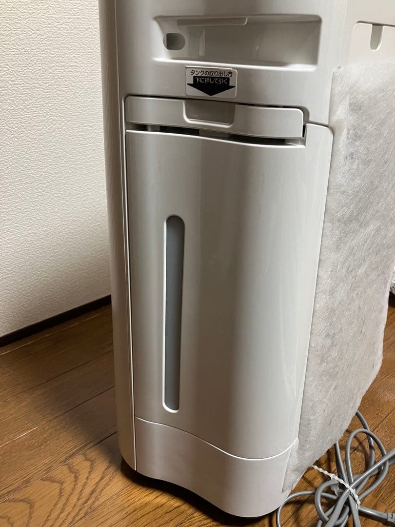 シャープ 加湿空気清浄機 プラズマクラスター 2021年製 KC-L50-W