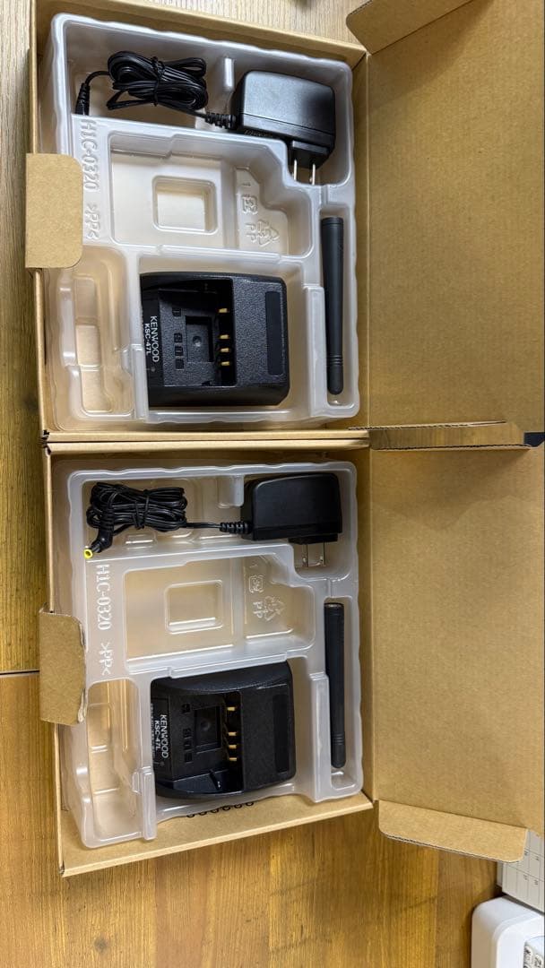 【おまけ付き】KENWOOD製 無線機2台＆ワイヤレスヘッドセット2個