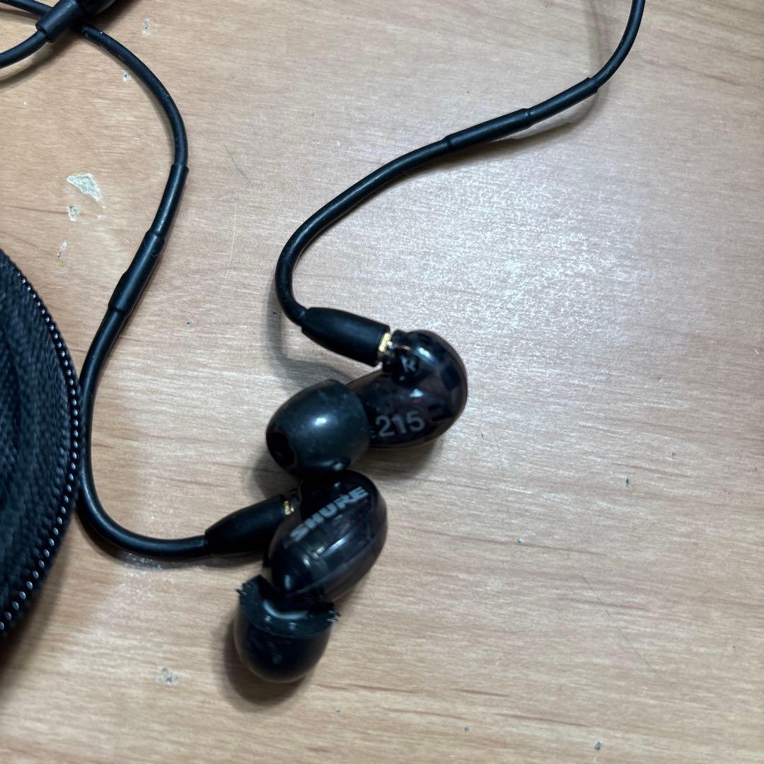 SHURE SE215 ワイヤレスイヤホン 収納ケース付き