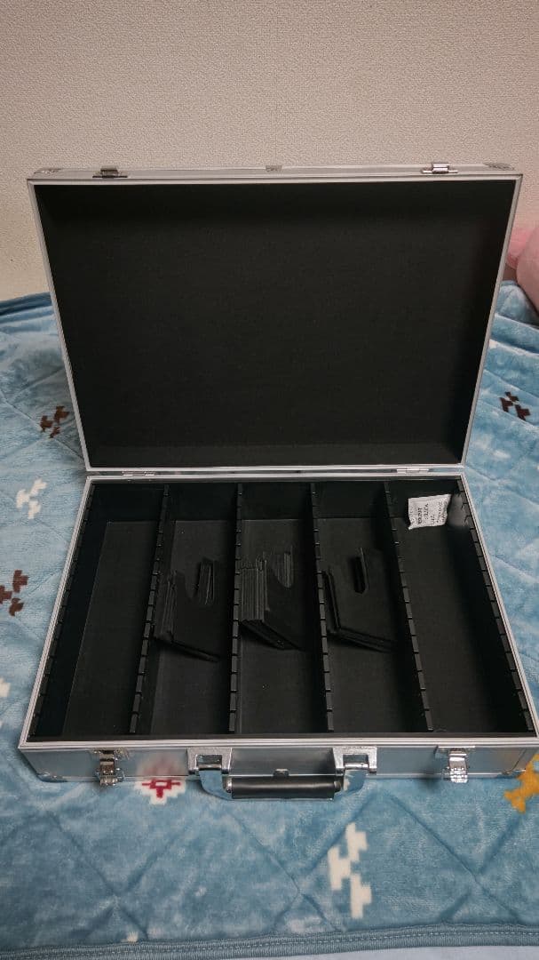 TOYGER CEO Storage アタッシュケース シルバー