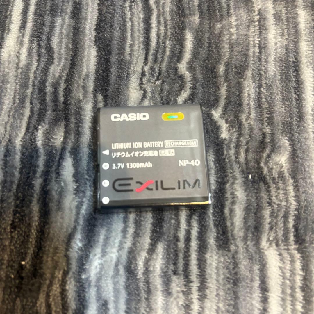 【美品】CASIO EXILIM EX-Z200 コンパクトデジタルカメラ