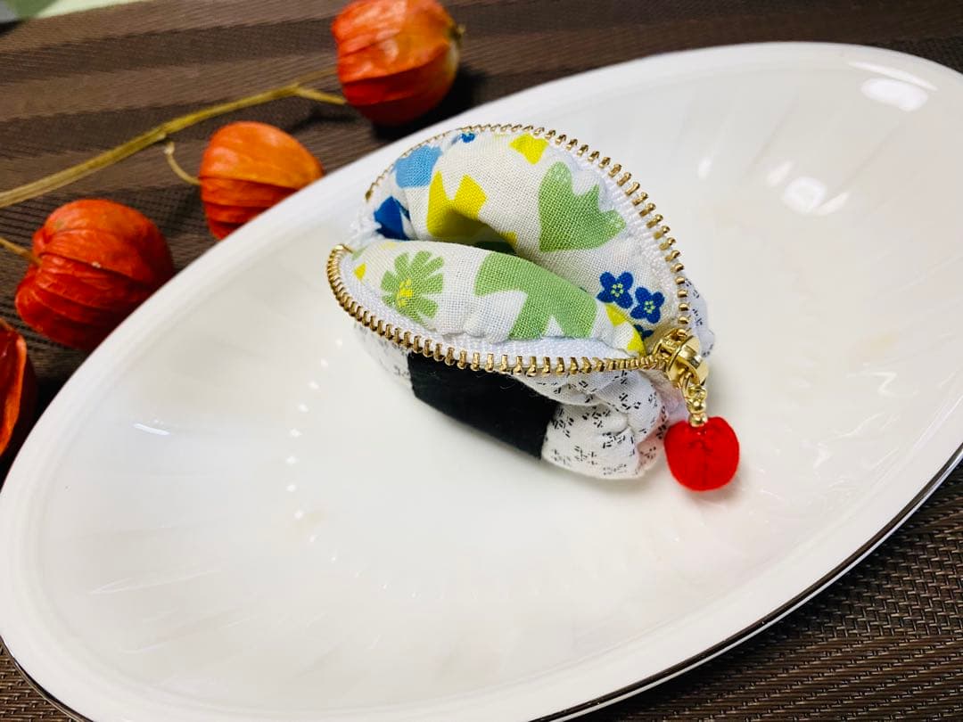 【ジョジョ】おむすびポーチ　大・小の5セット