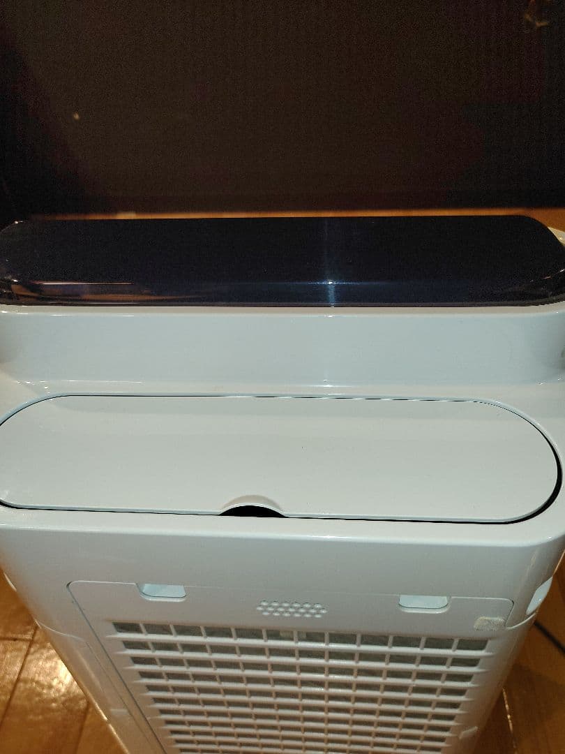 ★最終値引き【美品】２０２０年製 SHARP 空気清浄機 KC-H50-W 加湿