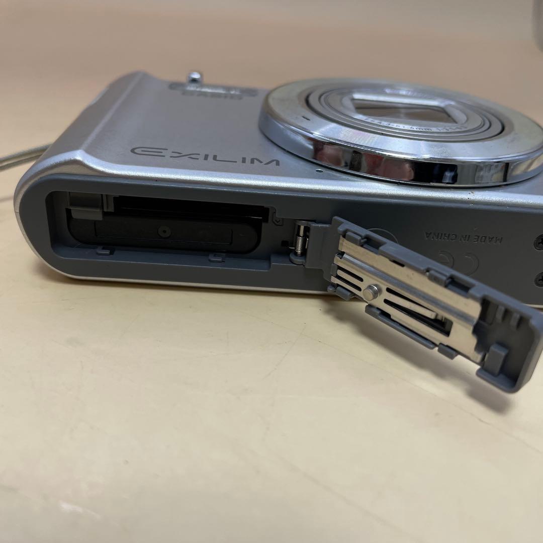 CASIO EXILIM EX-XS180 デジカメ　デジタルカメラ