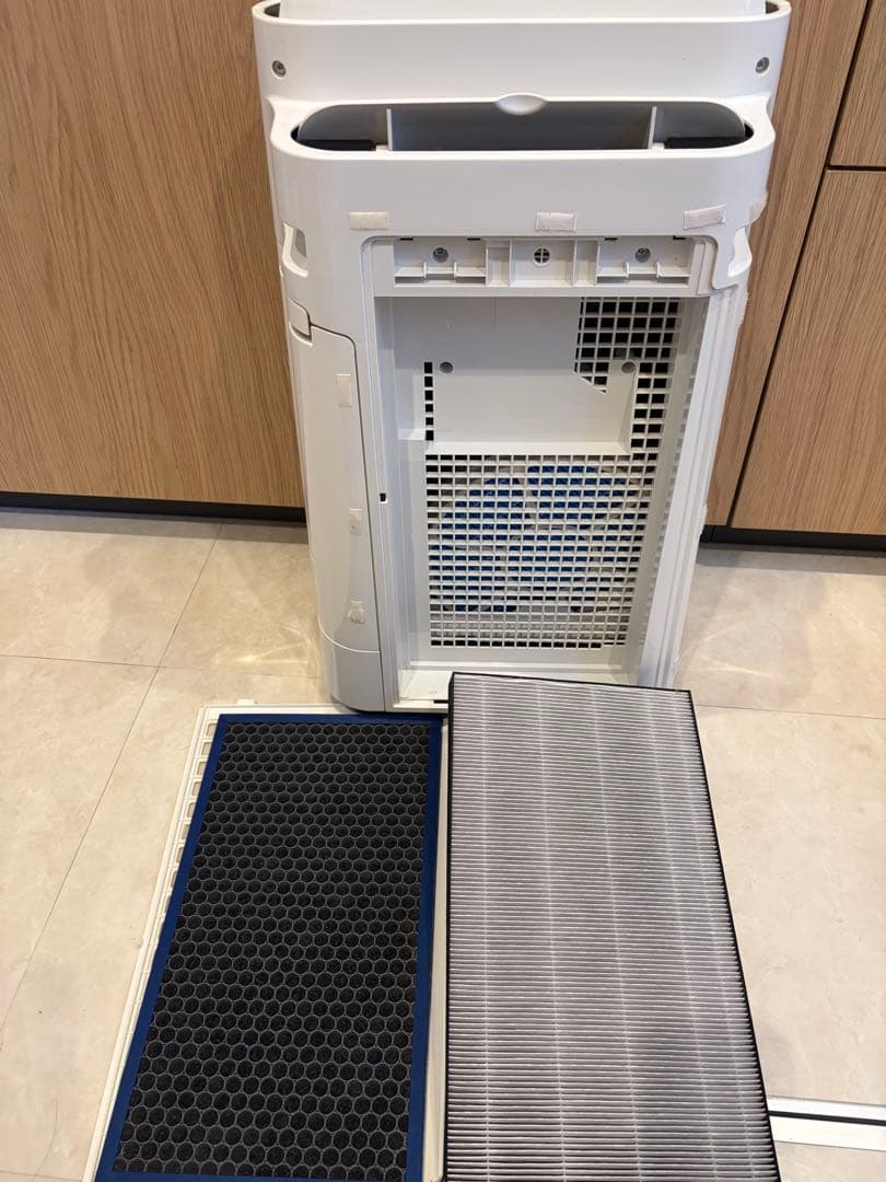 SHARP シャープ 加湿空気清浄機 KC-J50-W 2022年製 ★