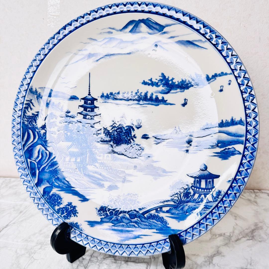 【縁起物】染付 富士山 山水画 大皿 31cm 飾皿 伝統工芸 五重塔 飾り